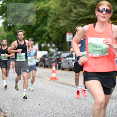 21.09.2025 - PSD Bank Halbmarathon Dr. Thomas Lammeyer http://msf.ph/oto/8917245 21.09.2025 10:32:57 Laufen 2243, 040, 1939, 1949 meine-sportfotos.de
