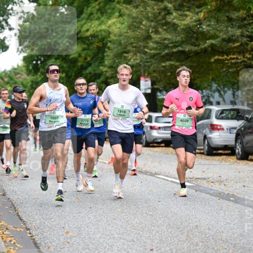 21.09.2025 - PSD Bank Halbmarathon Dr. Thomas Lammeyer http://msf.ph/oto/8917317 21.09.2025 10:33:11 Laufen 1953, 1607, 1773, 1916, 4029 meine-sportfotos.de
