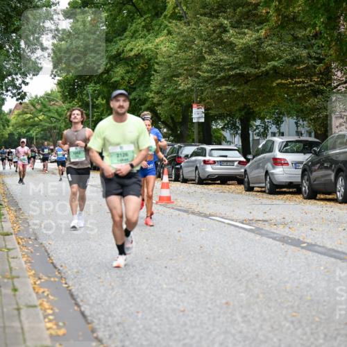21.09.2025 - PSD Bank Halbmarathon Dr. Thomas Lammeyer http://msf.ph/oto/8917496 21.09.2025 10:33:41 Laufen 1052, 2126, 9, 21, 25 meine-sportfotos.de