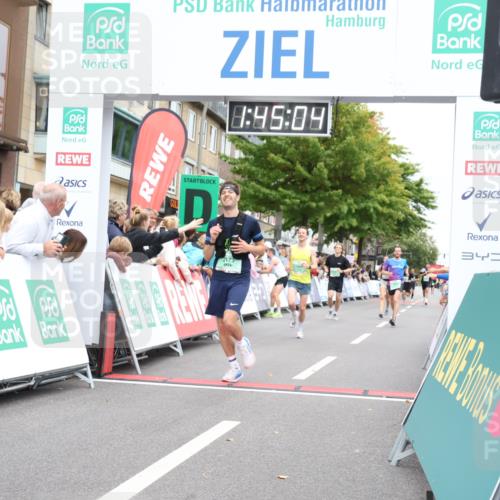21.09.2025 - PSD Bank Halbmarathon Strokosch-Dieckow http://msf.ph/oto/8917555 21.09.2025 11:44:27 Ziel 1020, 1329, 1966, 2173, 3023, 4057 meine-sportfotos.de