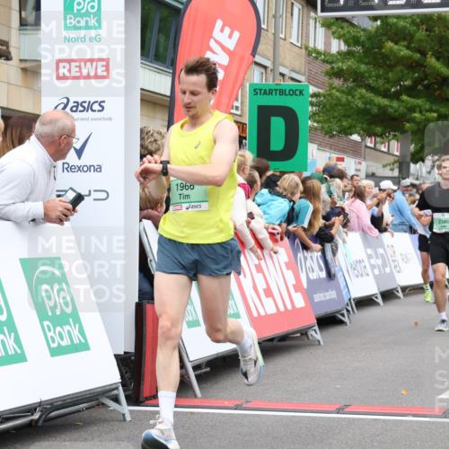 21.09.2025 - PSD Bank Halbmarathon Strokosch-Dieckow http://msf.ph/oto/8917569 21.09.2025 11:44:30 Ziel 1020, 1966, 2173, 2386, 3923, 4057 meine-sportfotos.de