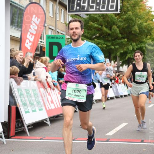 21.09.2025 - PSD Bank Halbmarathon Strokosch-Dieckow http://msf.ph/oto/8917579 21.09.2025 11:44:31 Ziel 1020, 1743, 1966, 1997, 2173, 2386, 3923, 4057 meine-sportfotos.de