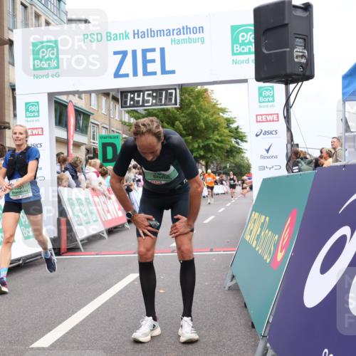 21.09.2025 - PSD Bank Halbmarathon Strokosch-Dieckow http://msf.ph/oto/8917625 21.09.2025 11:44:41 Ziel 1743, 1839, 1997, 2184, 2188, 2351 meine-sportfotos.de