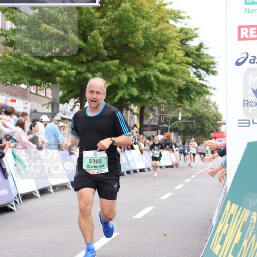 21.09.2025 - PSD Bank Halbmarathon Strokosch-Dieckow http://msf.ph/oto/8917657 21.09.2025 11:44:50 Ziel 1798, 2303, 2308 meine-sportfotos.de