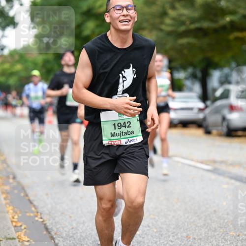 21.09.2025 - PSD Bank Halbmarathon Dr. Thomas Lammeyer http://msf.ph/oto/8917762 21.09.2025 10:34:19 Laufen 60, 1942 meine-sportfotos.de