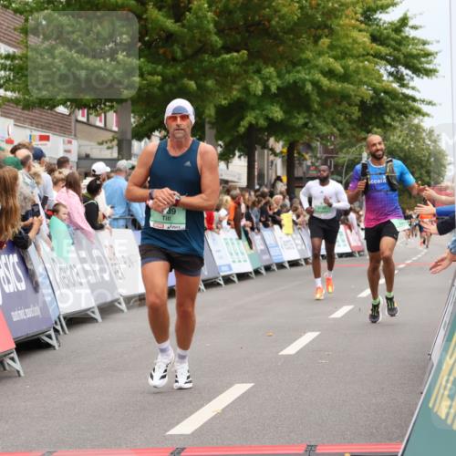 21.09.2025 - PSD Bank Halbmarathon Strokosch-Dieckow http://msf.ph/oto/8917821 21.09.2025 11:45:30 Ziel 1023, 2139, 2606, 3024 meine-sportfotos.de