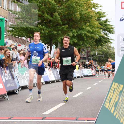 21.09.2025 - PSD Bank Halbmarathon Strokosch-Dieckow http://msf.ph/oto/8917852 21.09.2025 11:45:37 Ziel 1023, 1041, 2139, 2143, 2939 meine-sportfotos.de