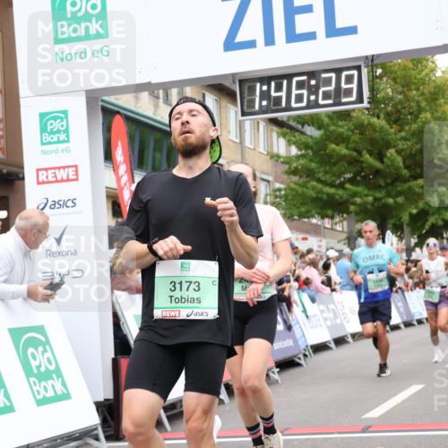 21.09.2025 - PSD Bank Halbmarathon Strokosch-Dieckow http://msf.ph/oto/8917899 21.09.2025 11:45:52 Ziel 1049, 1534, 2117, 2261, 2292, 2409, 2422, 2483, 3173 meine-sportfotos.de