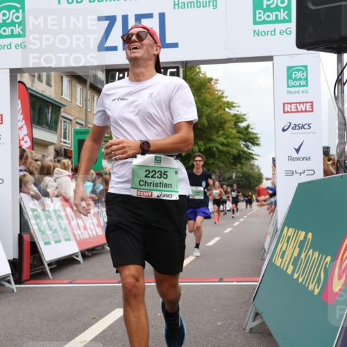 21.09.2025 - PSD Bank Halbmarathon Strokosch-Dieckow http://msf.ph/oto/8918001 21.09.2025 11:46:18 Ziel 1751, 2129, 2141, 2229, 2235 meine-sportfotos.de
