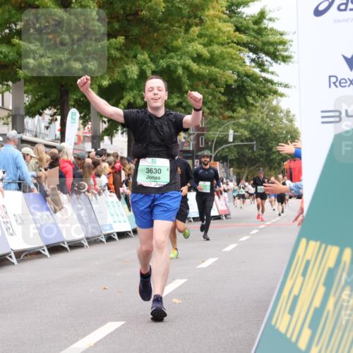 21.09.2025 - PSD Bank Halbmarathon Strokosch-Dieckow http://msf.ph/oto/8918059 21.09.2025 11:46:30 Ziel 1019, 1062, 2931, 3630 meine-sportfotos.de