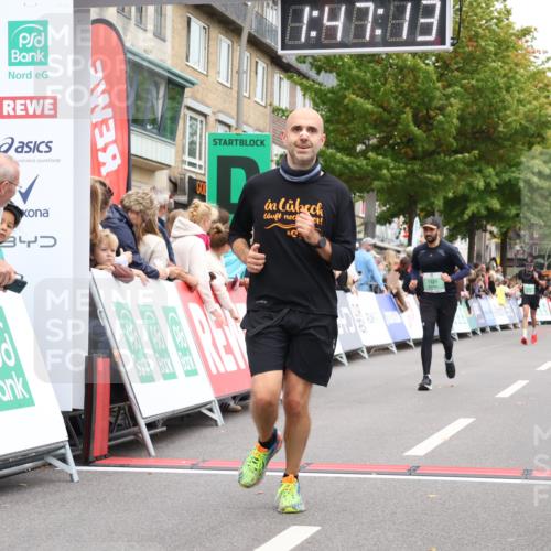 21.09.2025 - PSD Bank Halbmarathon Strokosch-Dieckow http://msf.ph/oto/8918083 21.09.2025 11:46:36 Ziel 1321, 2791, 2919, 2931, 3630 meine-sportfotos.de