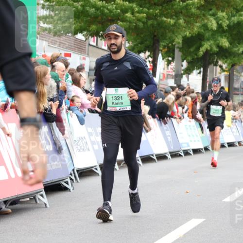 21.09.2025 - PSD Bank Halbmarathon Strokosch-Dieckow http://msf.ph/oto/8918089 21.09.2025 11:46:38 Ziel 1321, 1583, 2791, 2919, 3630 meine-sportfotos.de