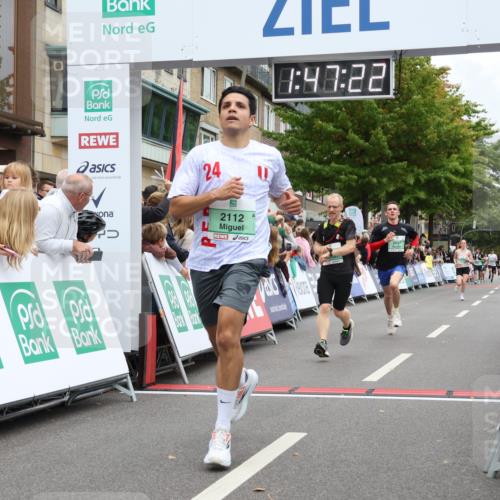 21.09.2025 - PSD Bank Halbmarathon Strokosch-Dieckow http://msf.ph/oto/8918132 21.09.2025 11:46:46 Ziel 1321, 1583, 2112, 2391, 2657, 2919 meine-sportfotos.de