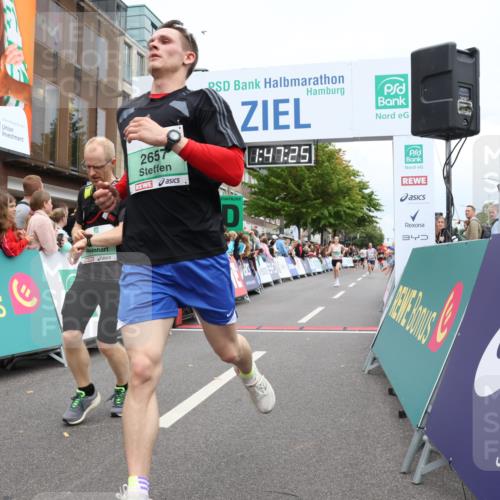 21.09.2025 - PSD Bank Halbmarathon Strokosch-Dieckow http://msf.ph/oto/8918148 21.09.2025 11:46:48 Ziel 1583, 2112, 2155, 2391, 2657 meine-sportfotos.de