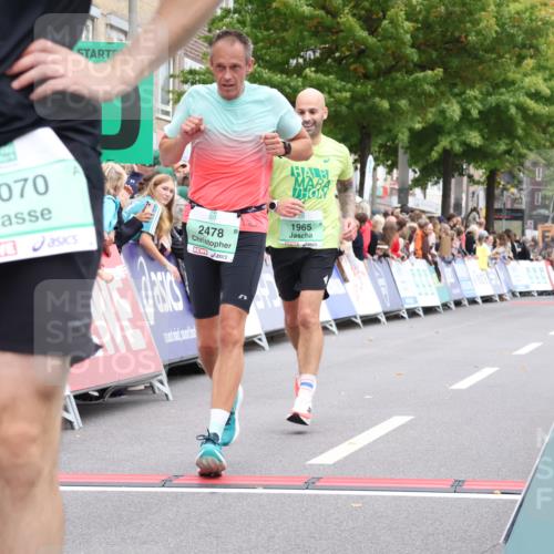 21.09.2025 - PSD Bank Halbmarathon Strokosch-Dieckow http://msf.ph/oto/8918285 21.09.2025 11:47:12 Ziel 1368, 1965, 1993, 2070, 2078, 2478, 3078 meine-sportfotos.de