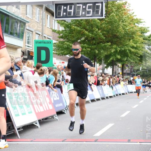 21.09.2025 - PSD Bank Halbmarathon Strokosch-Dieckow http://msf.ph/oto/8918307 21.09.2025 11:47:21 Ziel 1403, 2232 meine-sportfotos.de