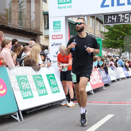 21.09.2025 - PSD Bank Halbmarathon Strokosch-Dieckow http://msf.ph/oto/8918315 21.09.2025 11:47:22 Ziel 1403, 2232 meine-sportfotos.de