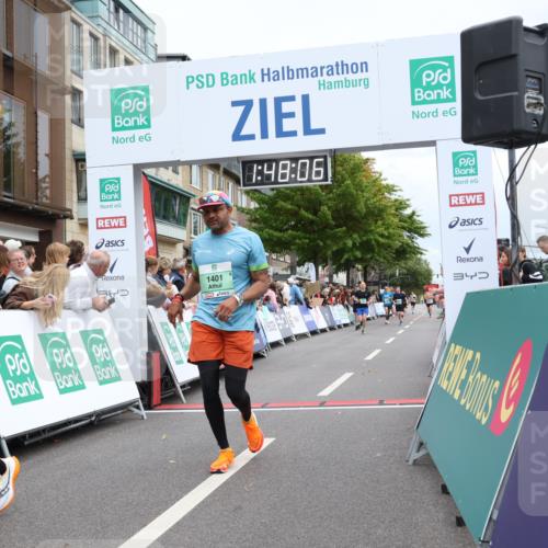 21.09.2025 - PSD Bank Halbmarathon Strokosch-Dieckow http://msf.ph/oto/8918328 21.09.2025 11:47:29 Ziel 1401, 2232 meine-sportfotos.de