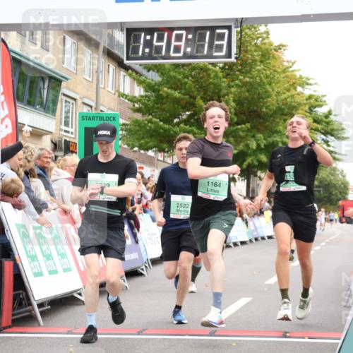 21.09.2025 - PSD Bank Halbmarathon Strokosch-Dieckow http://msf.ph/oto/8918346 21.09.2025 11:47:36 Ziel 1164, 1401, 1530, 2049, 2234, 2522, 2971, 3389 meine-sportfotos.de