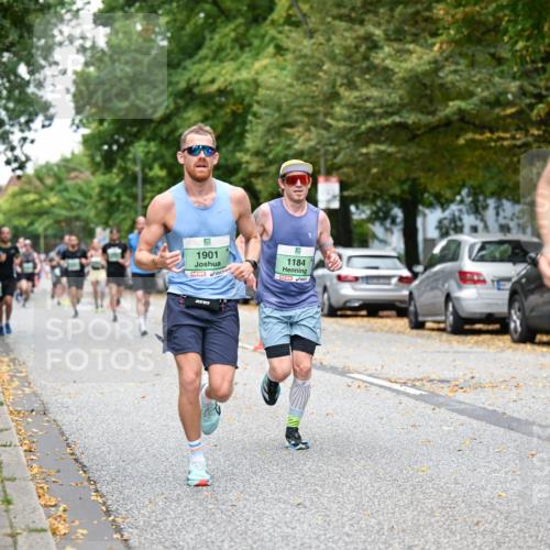 21.09.2025 - PSD Bank Halbmarathon Dr. Thomas Lammeyer http://msf.ph/oto/8918439 21.09.2025 10:35:48 Laufen 1901, 1184, 1996 meine-sportfotos.de