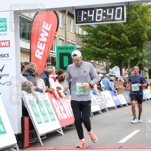 21.09.2025 - PSD Bank Halbmarathon Strokosch-Dieckow http://msf.ph/oto/8918443 21.09.2025 11:48:03 Ziel 1081, 1962, 2193, 2233, 2394, 2725 meine-sportfotos.de