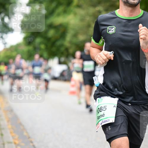 21.09.2025 - PSD Bank Halbmarathon Dr. Thomas Lammeyer http://msf.ph/oto/8918494 21.09.2025 10:35:56 Laufen 085, 1945 meine-sportfotos.de