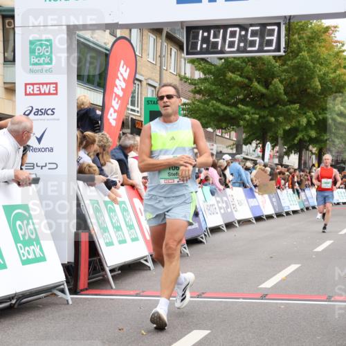 21.09.2025 - PSD Bank Halbmarathon Strokosch-Dieckow http://msf.ph/oto/8918517 21.09.2025 11:48:17 Ziel 1067, 1412, 2230, 2293, 2880, 3926, 4054 meine-sportfotos.de