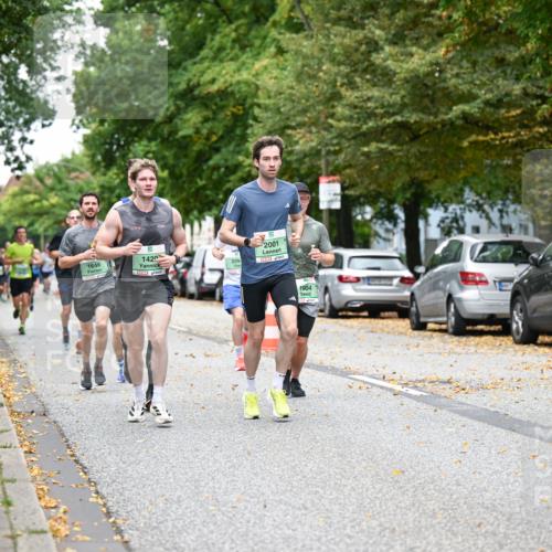 21.09.2025 - PSD Bank Halbmarathon Dr. Thomas Lammeyer http://msf.ph/oto/8918523 21.09.2025 10:35:59 Laufen 6, 1646, 1420, 2001, 1904 meine-sportfotos.de