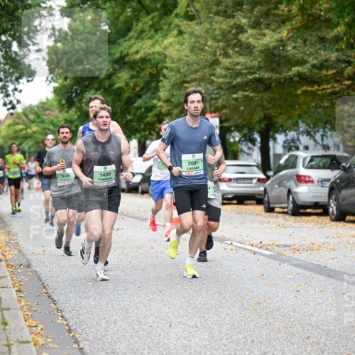 21.09.2025 - PSD Bank Halbmarathon Dr. Thomas Lammeyer http://msf.ph/oto/8918525 21.09.2025 10:35:59 Laufen 1646, 1420, 9, 2001 meine-sportfotos.de