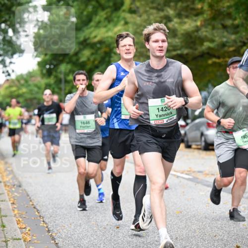 21.09.2025 - PSD Bank Halbmarathon Dr. Thomas Lammeyer http://msf.ph/oto/8918543 21.09.2025 10:36:01 Laufen 1646, 042, 1420, 1904, 2001 meine-sportfotos.de