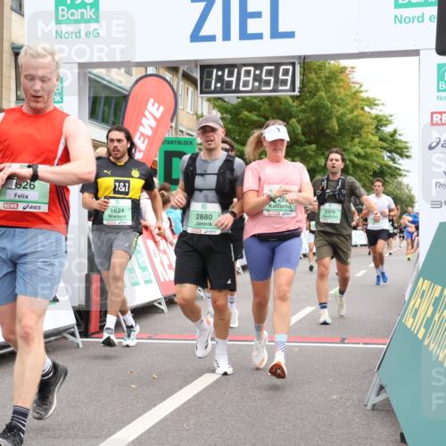 21.09.2025 - PSD Bank Halbmarathon Strokosch-Dieckow http://msf.ph/oto/8918545 21.09.2025 11:48:22 Ziel 1067, 1311, 1529, 1624, 2259, 2293, 2378, 2880, 3169, 3926 meine-sportfotos.de
