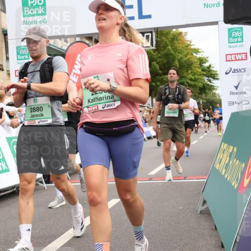 21.09.2025 - PSD Bank Halbmarathon Strokosch-Dieckow http://msf.ph/oto/8918551 21.09.2025 11:48:23 Ziel 1067, 1311, 1529, 1624, 2259, 2293, 2378, 2880, 3169, 3926 meine-sportfotos.de