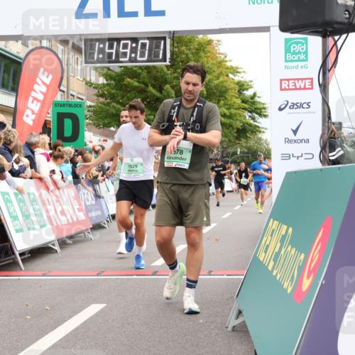 21.09.2025 - PSD Bank Halbmarathon Strokosch-Dieckow http://msf.ph/oto/8918557 21.09.2025 11:48:25 Ziel 1311, 1529, 1624, 2259, 2293, 2378, 2880, 3169, 3921, 3926 meine-sportfotos.de