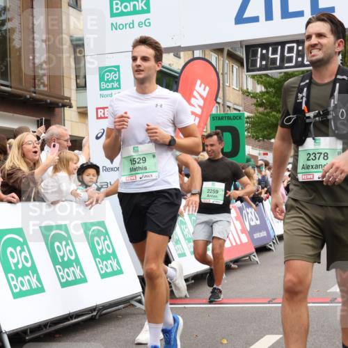 21.09.2025 - PSD Bank Halbmarathon Strokosch-Dieckow http://msf.ph/oto/8918565 21.09.2025 11:48:26 Ziel 1311, 1529, 1624, 1942, 2259, 2293, 2378, 2880, 3169, 3921, 3926 meine-sportfotos.de