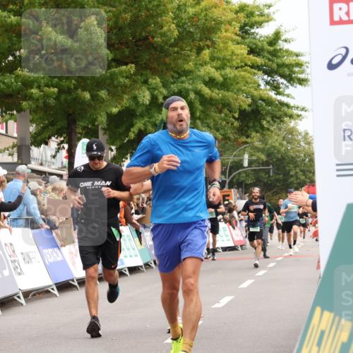 21.09.2025 - PSD Bank Halbmarathon Strokosch-Dieckow http://msf.ph/oto/8918571 21.09.2025 11:48:28 Ziel 1311, 1529, 1624, 1942, 2259, 2293, 2378, 2880, 3169, 3921, 3926 meine-sportfotos.de