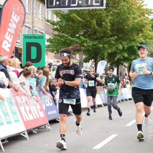 21.09.2025 - PSD Bank Halbmarathon Strokosch-Dieckow http://msf.ph/oto/8918591 21.09.2025 11:48:36 Ziel 1234, 1942, 2551, 2561, 3288, 3921 meine-sportfotos.de