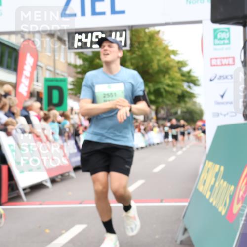 21.09.2025 - PSD Bank Halbmarathon Strokosch-Dieckow http://msf.ph/oto/8918599 21.09.2025 11:48:37 Ziel 1234, 1942, 2551, 2561, 3288, 3921 meine-sportfotos.de
