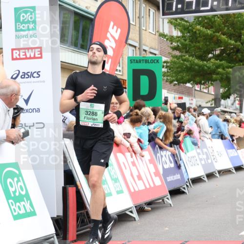 21.09.2025 - PSD Bank Halbmarathon Strokosch-Dieckow http://msf.ph/oto/8918613 21.09.2025 11:48:40 Ziel 1234, 2182, 2551, 2561, 2564, 3288 meine-sportfotos.de