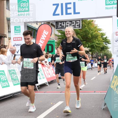 21.09.2025 - PSD Bank Halbmarathon Strokosch-Dieckow http://msf.ph/oto/8918639 21.09.2025 11:48:45 Ziel 1719, 2182, 2260, 2415, 2421, 2561, 2564, 3088, 3288 meine-sportfotos.de