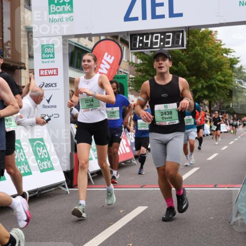 21.09.2025 - PSD Bank Halbmarathon Strokosch-Dieckow http://msf.ph/oto/8918697 21.09.2025 11:48:55 Ziel 1129, 1271, 1983, 1987, 2004, 2053, 2106, 2214, 2415, 2421, 2438, 2445, 3088 meine-sportfotos.de