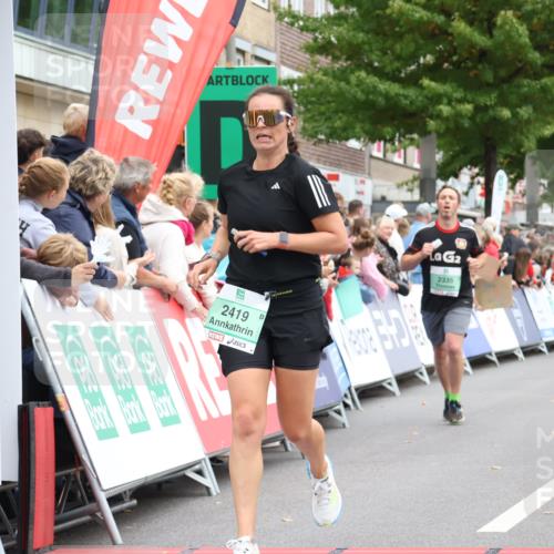 21.09.2025 - PSD Bank Halbmarathon Strokosch-Dieckow http://msf.ph/oto/8918725 21.09.2025 11:49:00 Ziel 1129, 1271, 1983, 1987, 2004, 2053, 2106, 2214, 2307, 2335, 2419, 2438, 2445 meine-sportfotos.de