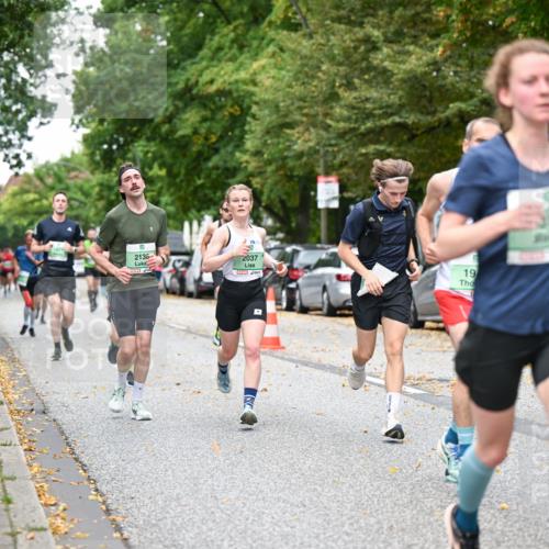 21.09.2025 - PSD Bank Halbmarathon Dr. Thomas Lammeyer http://msf.ph/oto/8918755 21.09.2025 10:36:24 Laufen 2136, 2037, 19, 17, 1044 meine-sportfotos.de