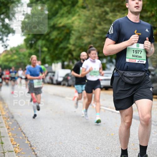 21.09.2025 - PSD Bank Halbmarathon Dr. Thomas Lammeyer http://msf.ph/oto/8918801 21.09.2025 10:36:28 Laufen 1977 meine-sportfotos.de