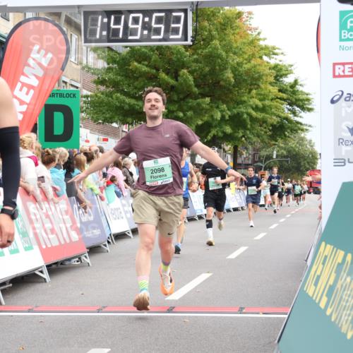 21.09.2025 - PSD Bank Halbmarathon Strokosch-Dieckow http://msf.ph/oto/8918806 21.09.2025 11:49:17 Ziel 1195, 1692, 2098, 2251, 2480, 2993, 3896 meine-sportfotos.de