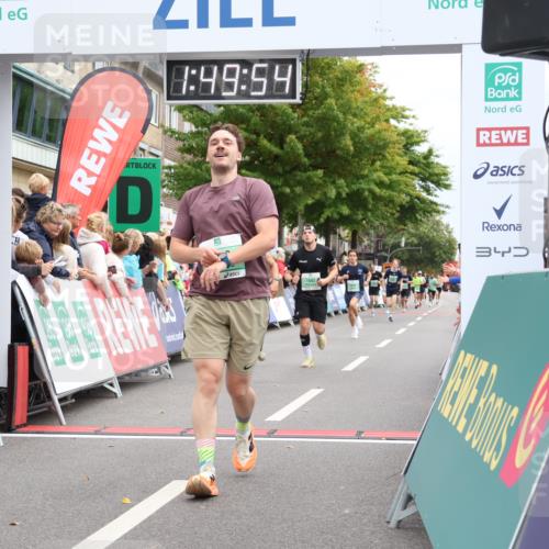 21.09.2025 - PSD Bank Halbmarathon Strokosch-Dieckow http://msf.ph/oto/8918812 21.09.2025 11:49:18 Ziel 1195, 1257, 1692, 2098, 2251, 2480, 2993, 3896 meine-sportfotos.de