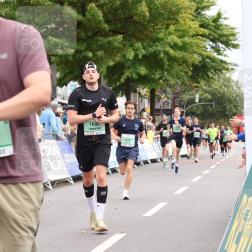 21.09.2025 - PSD Bank Halbmarathon Strokosch-Dieckow http://msf.ph/oto/8918815 21.09.2025 11:49:18 Ziel 1195, 1257, 1692, 2098, 2251, 2480, 2993, 3896 meine-sportfotos.de