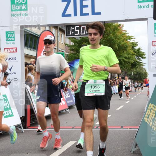 21.09.2025 - PSD Bank Halbmarathon Strokosch-Dieckow http://msf.ph/oto/8918871 21.09.2025 11:49:29 Ziel 1257, 1356, 2010, 2463, 2607, 2737, 3376, 3896, 4010 meine-sportfotos.de