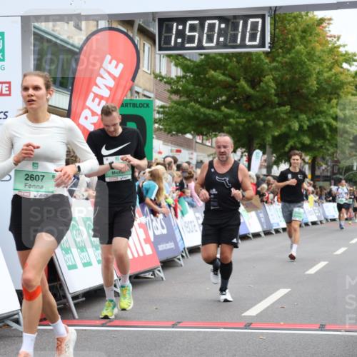 21.09.2025 - PSD Bank Halbmarathon Strokosch-Dieckow http://msf.ph/oto/8918888 21.09.2025 11:49:34 Ziel 1356, 2010, 2101, 2322, 2463, 2607, 2737, 2830, 3376, 4010 meine-sportfotos.de