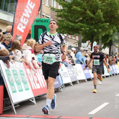 21.09.2025 - PSD Bank Halbmarathon Strokosch-Dieckow http://msf.ph/oto/8918918 21.09.2025 11:49:42 Ziel 1233, 1657, 2101, 2322, 2376, 2830, 3055 meine-sportfotos.de