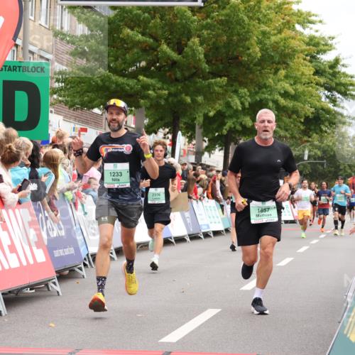 21.09.2025 - PSD Bank Halbmarathon Strokosch-Dieckow http://msf.ph/oto/8918923 21.09.2025 11:49:43 Ziel 1233, 1657, 2101, 2322, 2376, 3055 meine-sportfotos.de